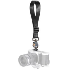 BlackRapid Wrist Strap With FastenR5 Breathe