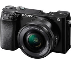 Sony Alpha ILCE A6100 + 16-50 Lens Black