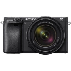 Sony Alpha ILCE A6400 + 18-135 Lens Black