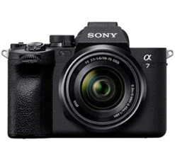 Sony Alpha A7 IV + 28-70 Lens