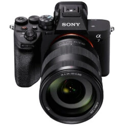 Sony Alpha A7 IV + FE 24-105 F4 G Lens