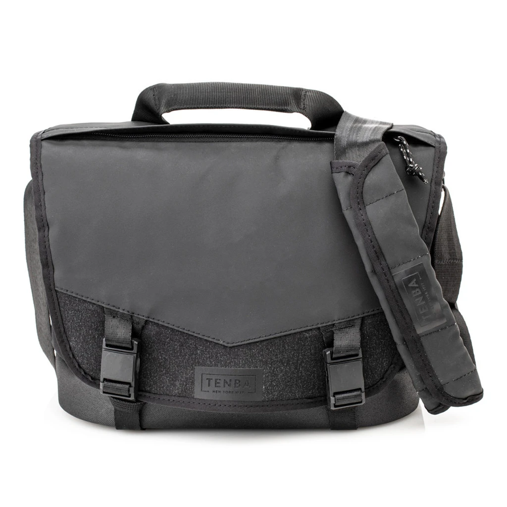 Tenba DNA 9 Slim Messenger Bag Black 3 Tenba DNA 9 Slim Messenger Bag Black
